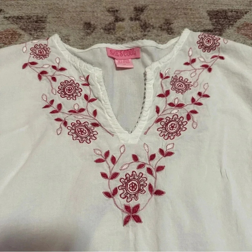 Y2K White embroidered floral blouse with pink accents size medium - Picture 4 of 12